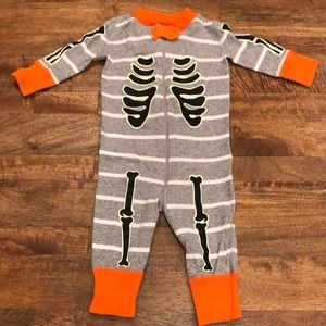 3/$20 🎃 Glow-in-the-Dark Skeleton Pajamas